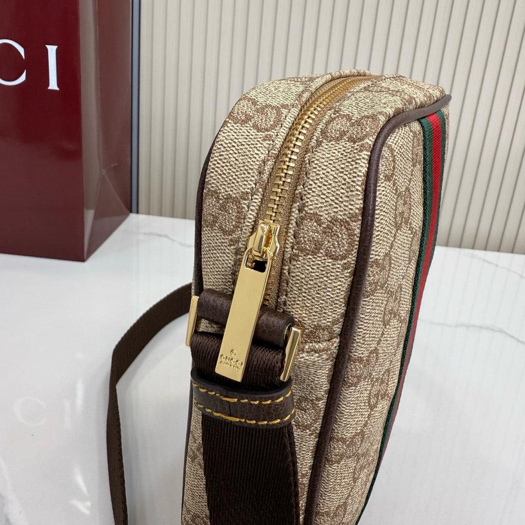 GUCCI MESSENGER BAG