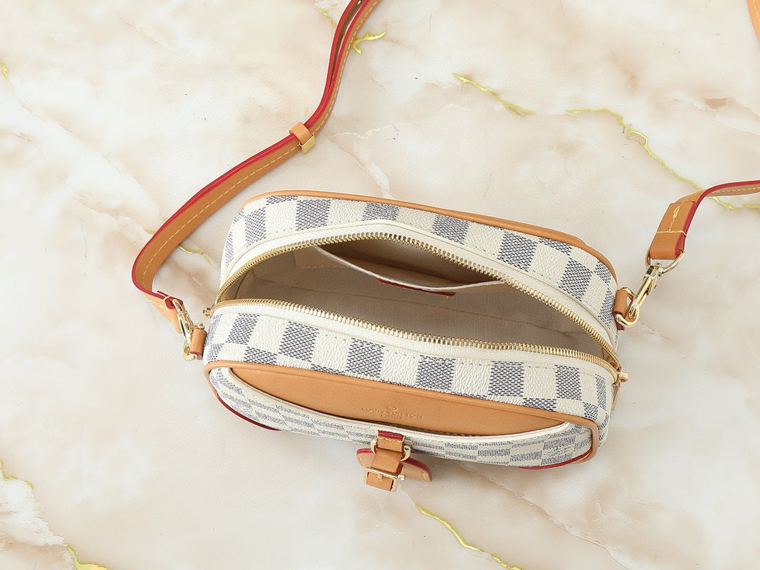LV WOMENS BAG