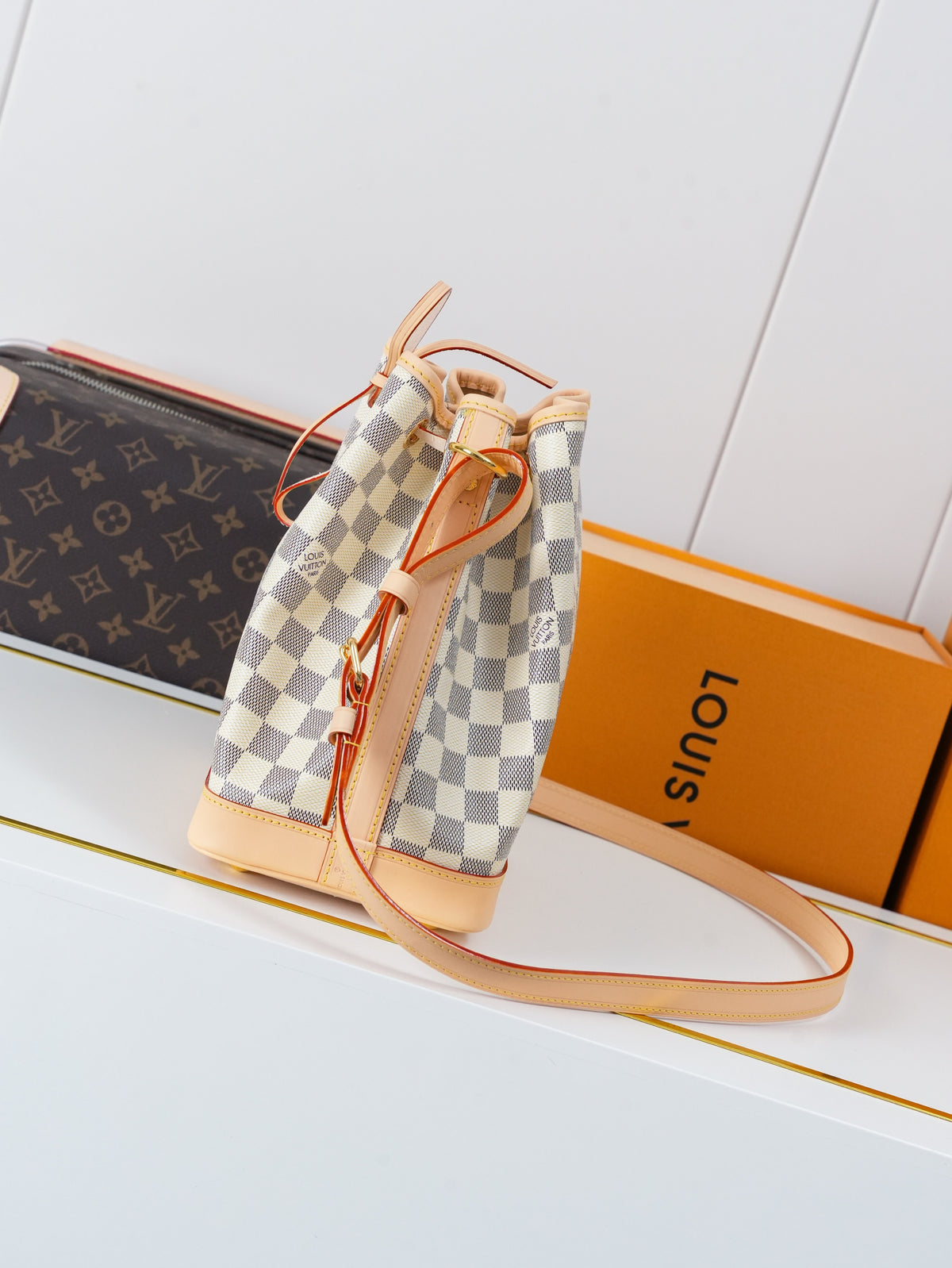 LV WOMENS BAG
