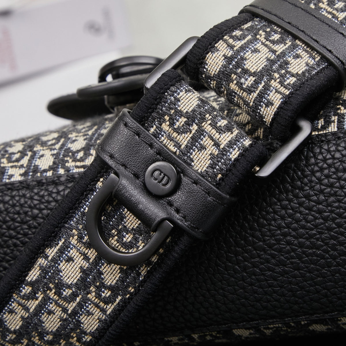 DIOR MESSENGER BAG