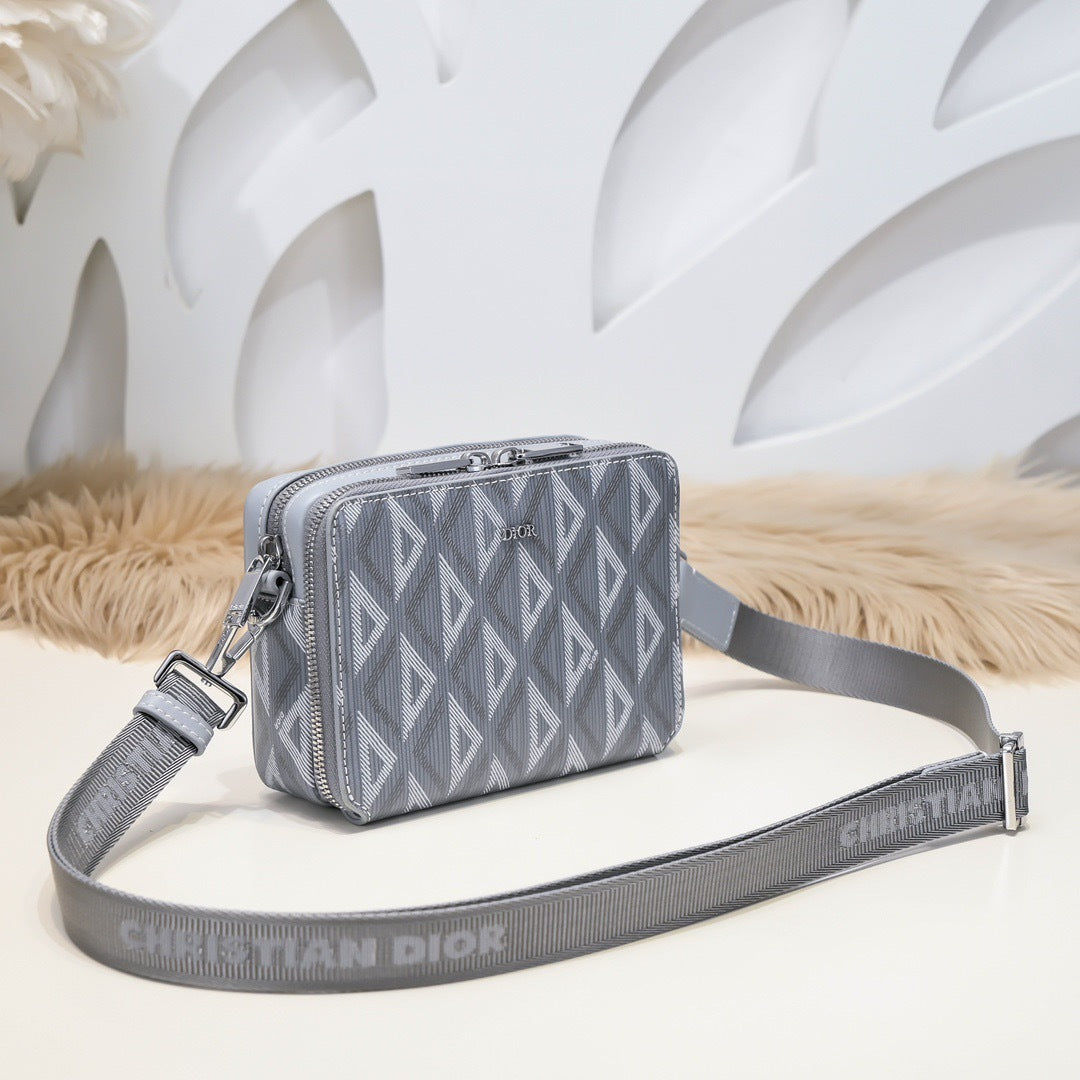 DIOR MESSENGER BAG