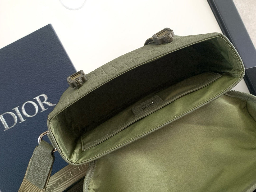 DIOR MESSENGER BAG