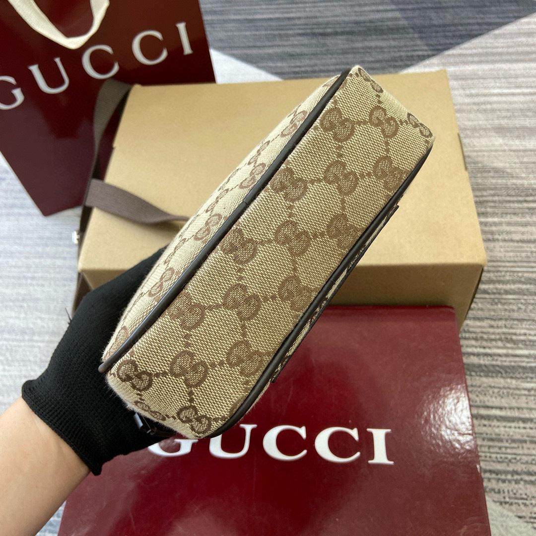 GUCCI MESSENGER BAG