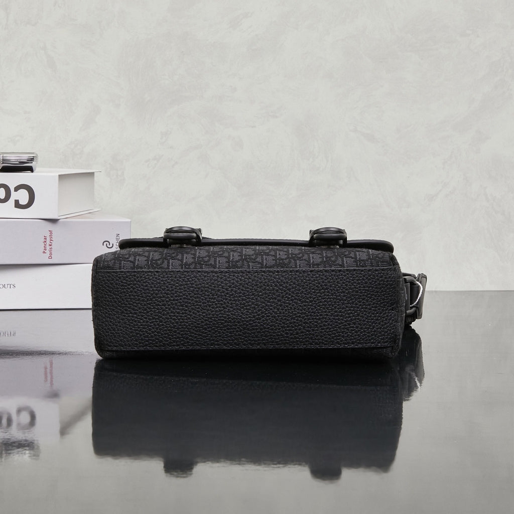 DIOR MESSENGER BAG