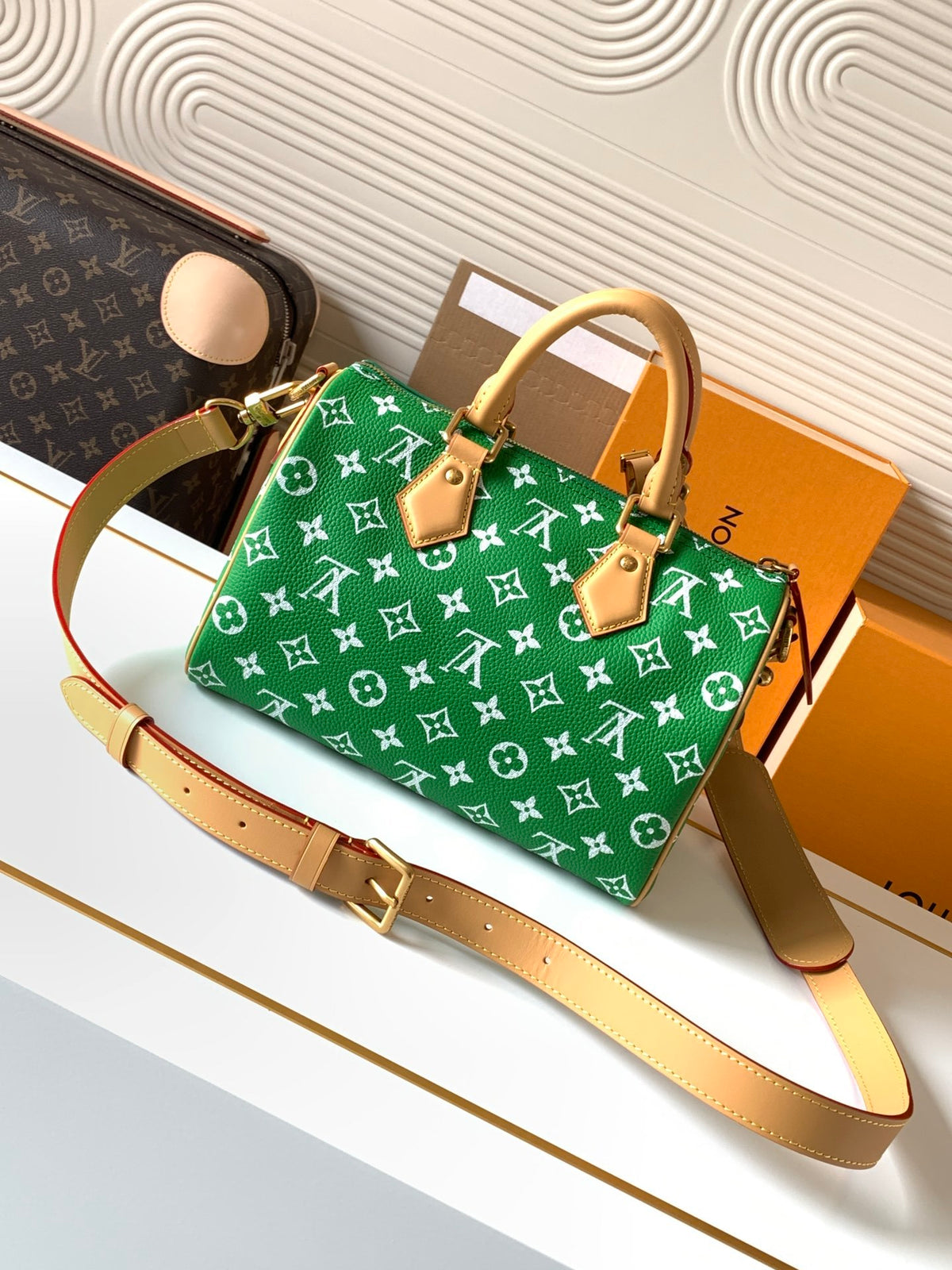 LV WOMENS BAG
