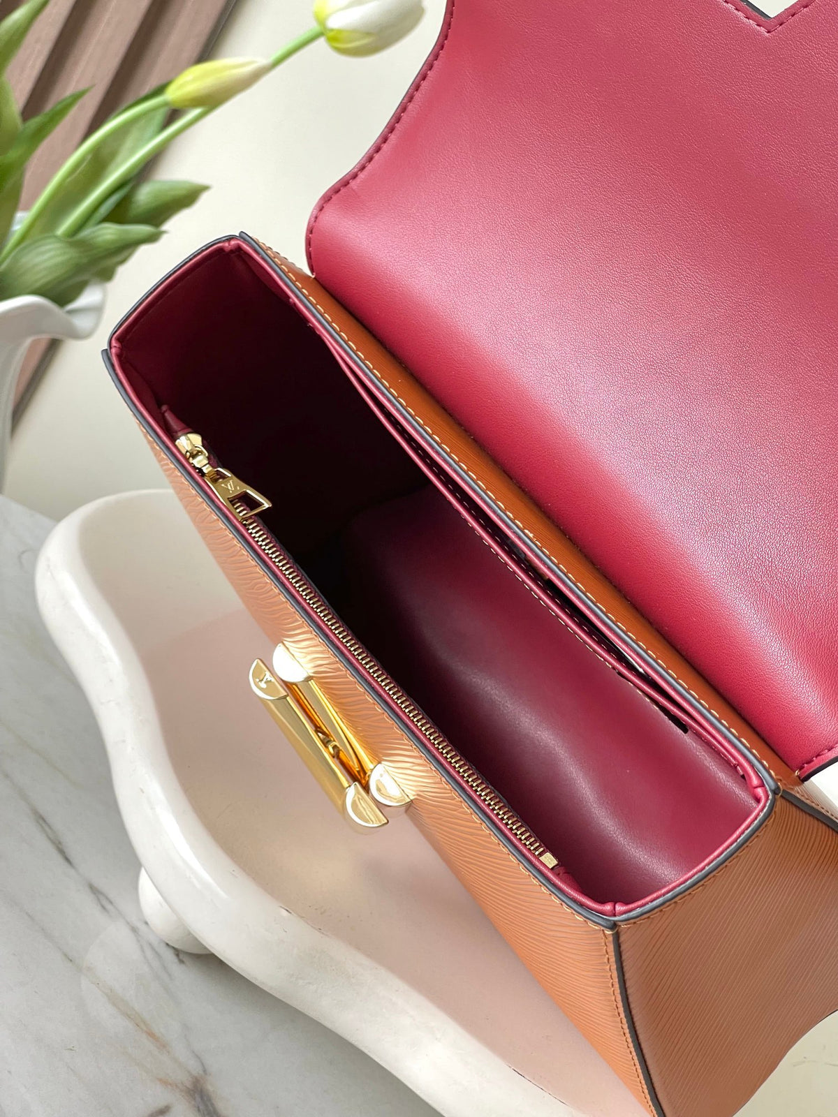 LV WOMENS BAG