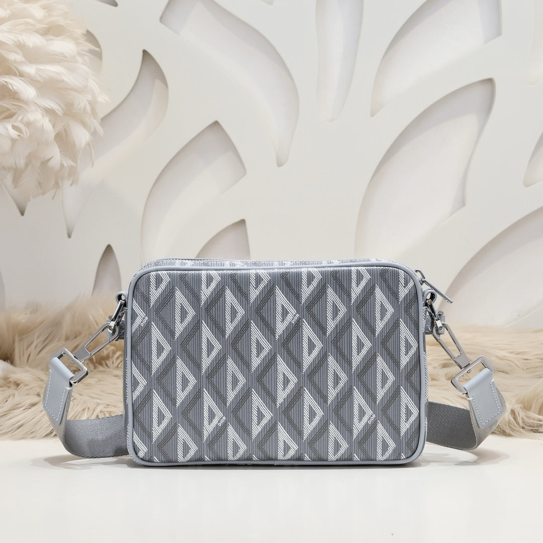 DIOR MESSENGER BAG