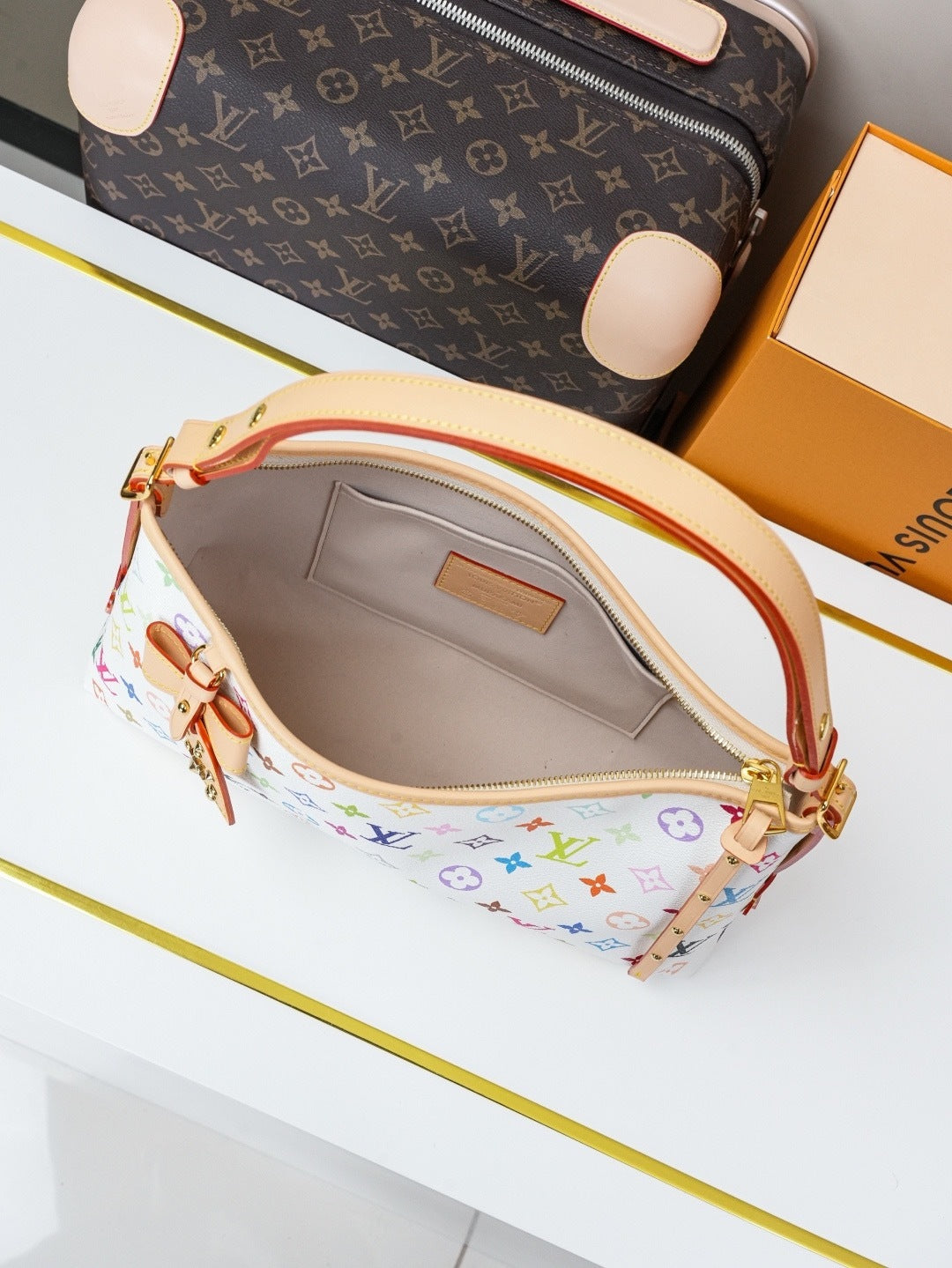 LV WOMENS BAG