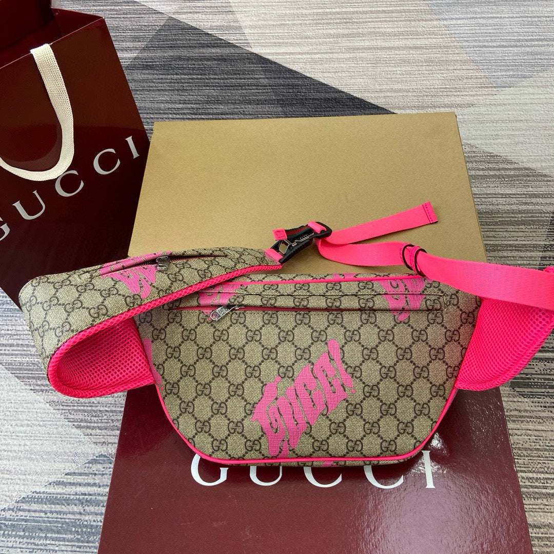 GUCCI MESSENGER BAG