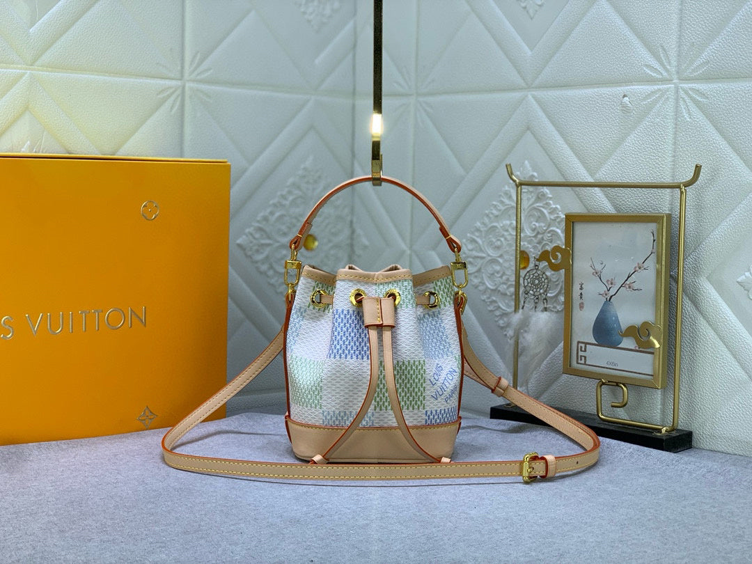 LV WOMENS BAG