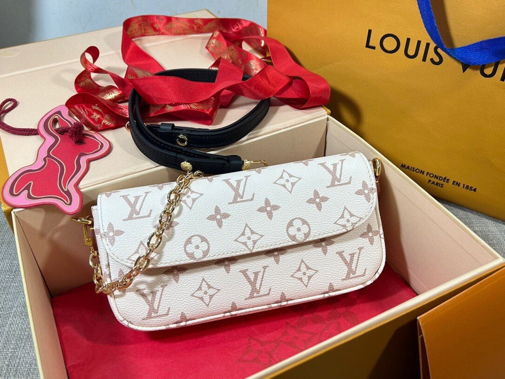 LV WOMENS BAG