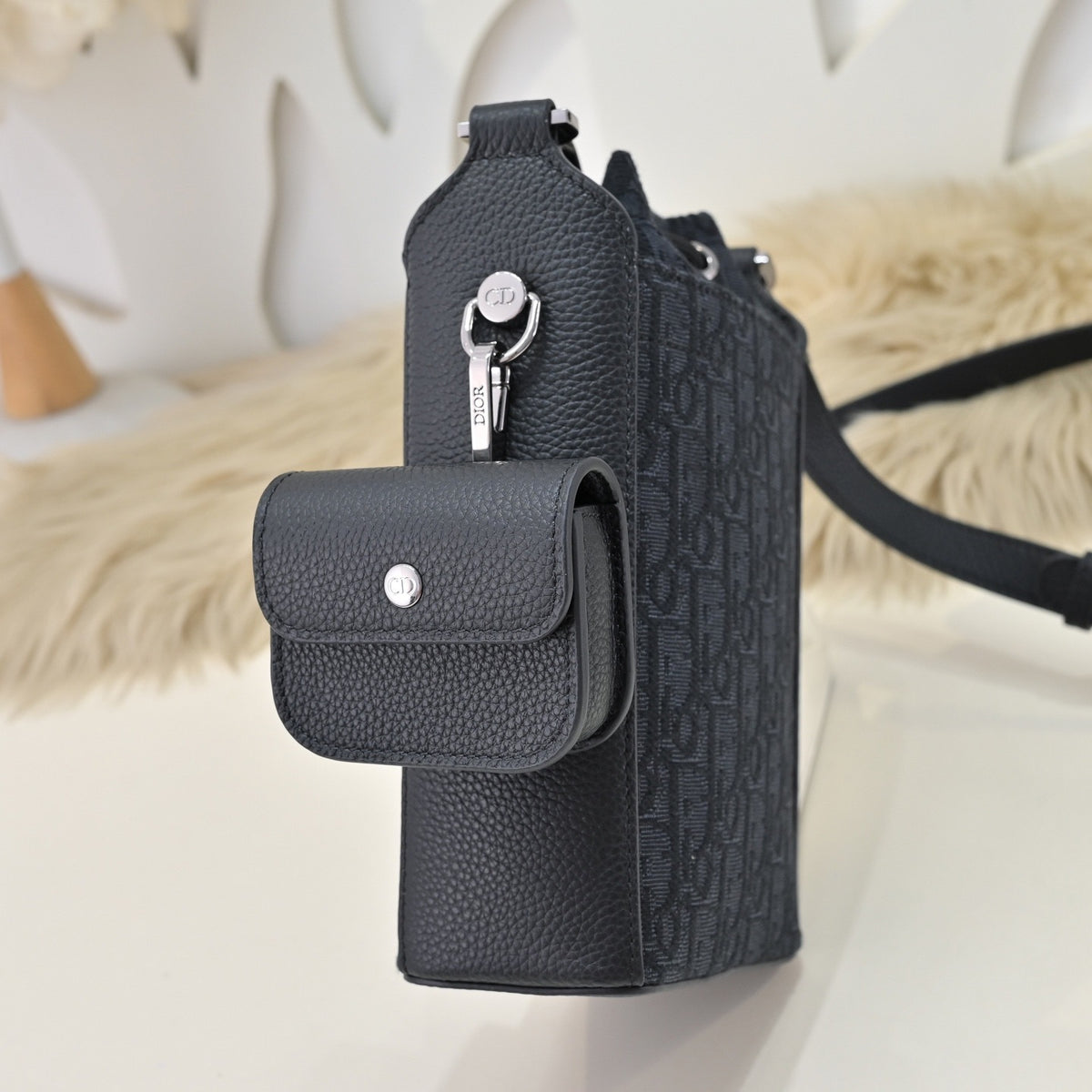 DIOR MESSENGER BAG