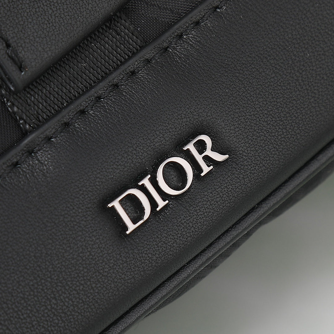 DIOR MESSENGER BAG