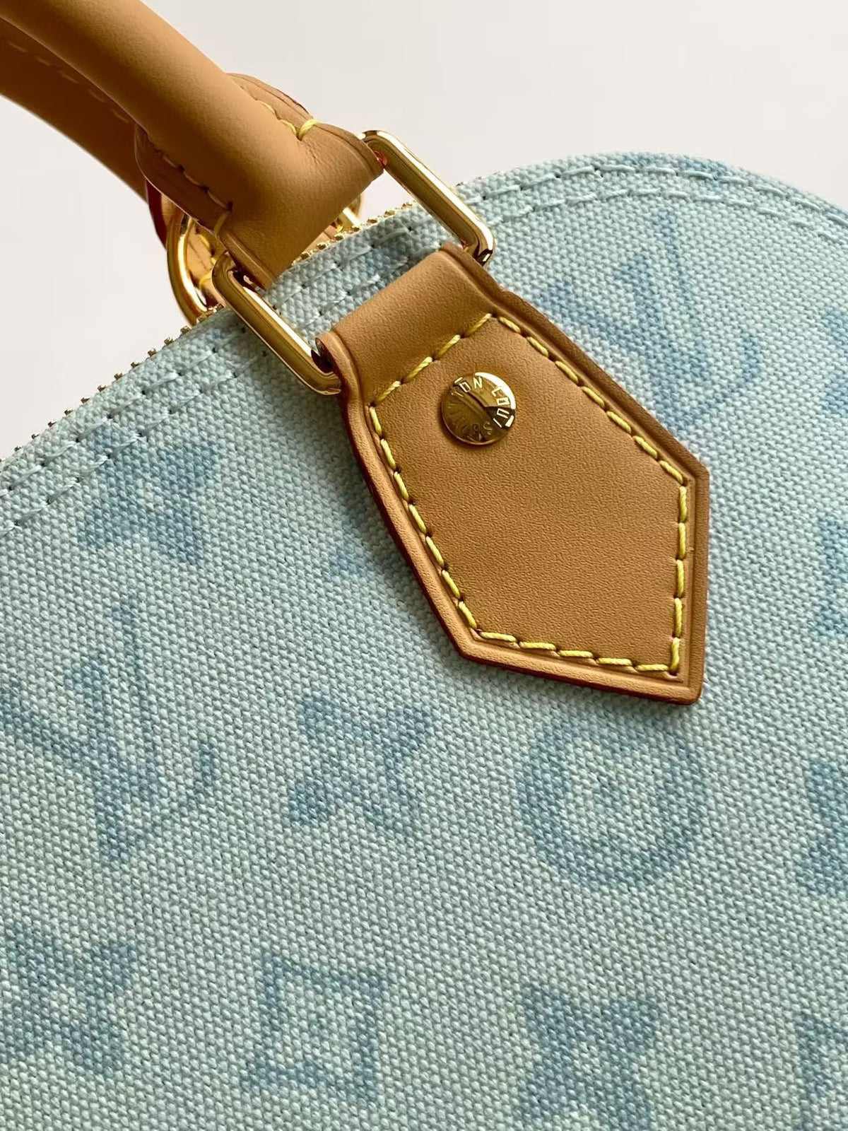 LV WOMENS BAG