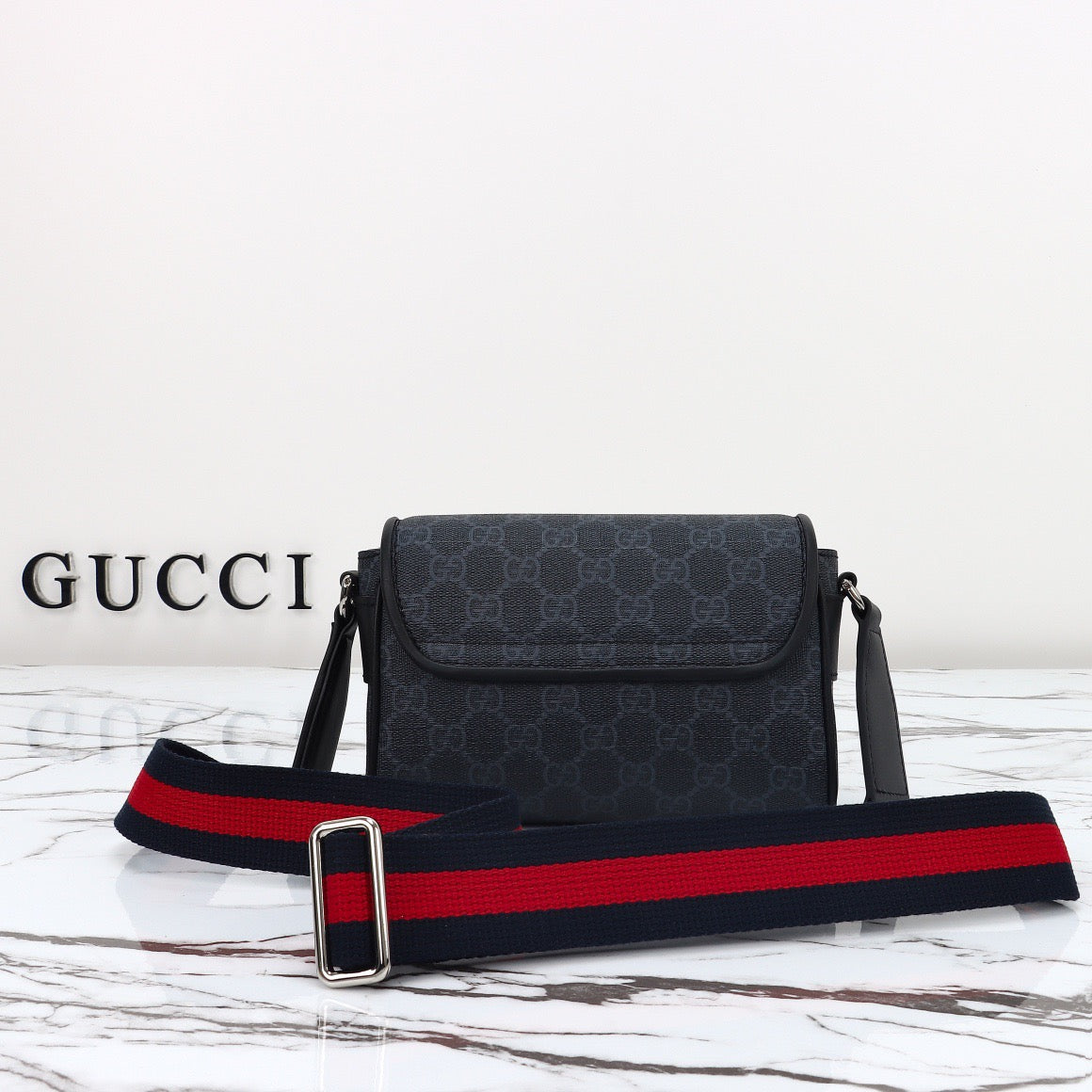 GUCCI MESSENGER BAG