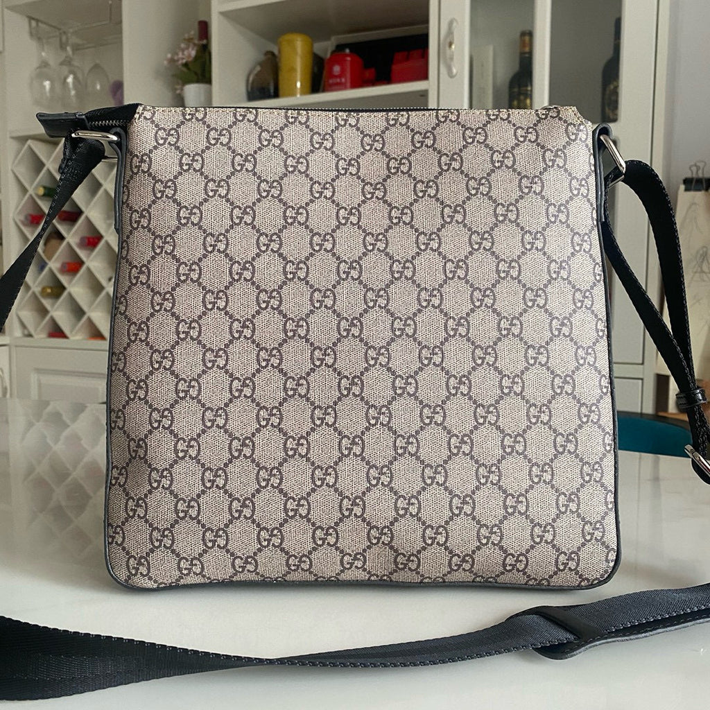 GUCCI MESSENGER BAG