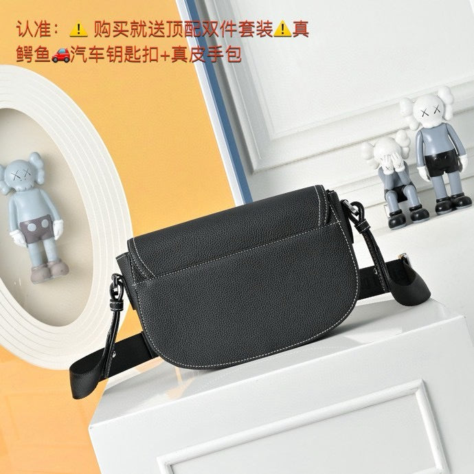 DIOR MESSENGER BAG