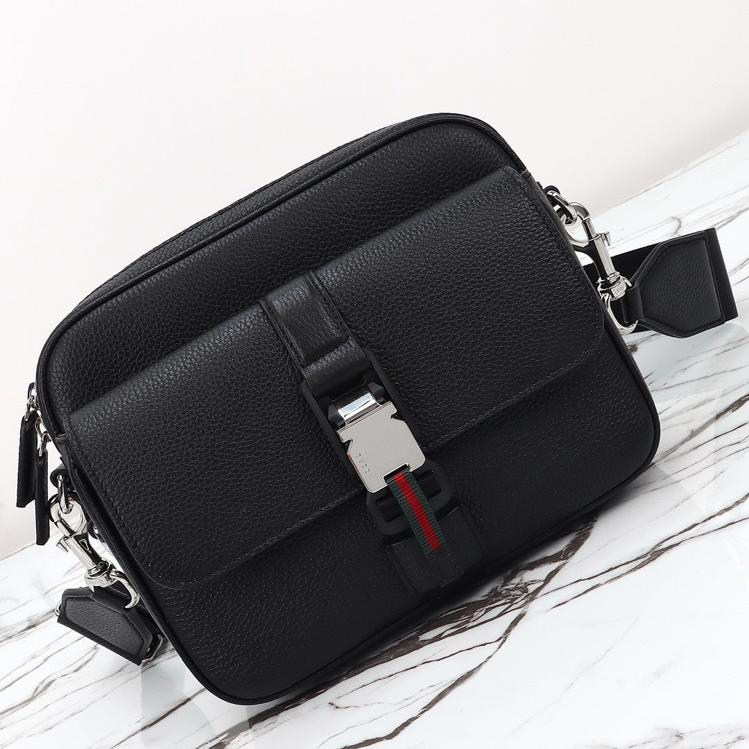 GUCCI MESSENGER BAG