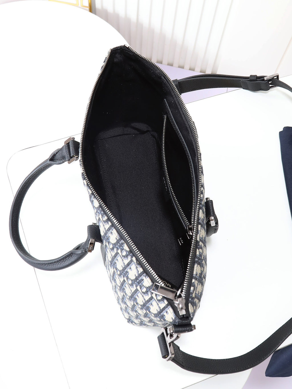 DIOR MESSENGER BAG