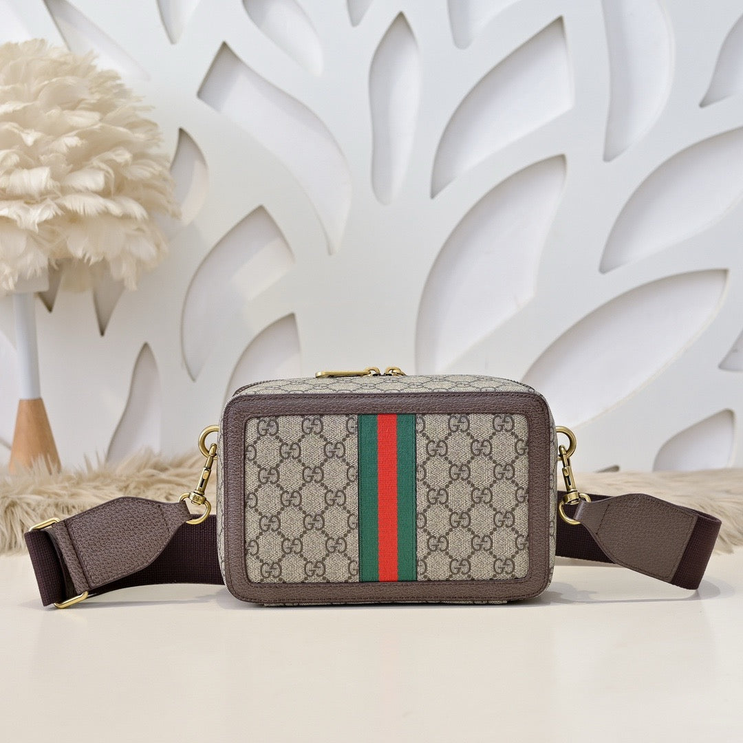 GUCCI MESSENGER BAG