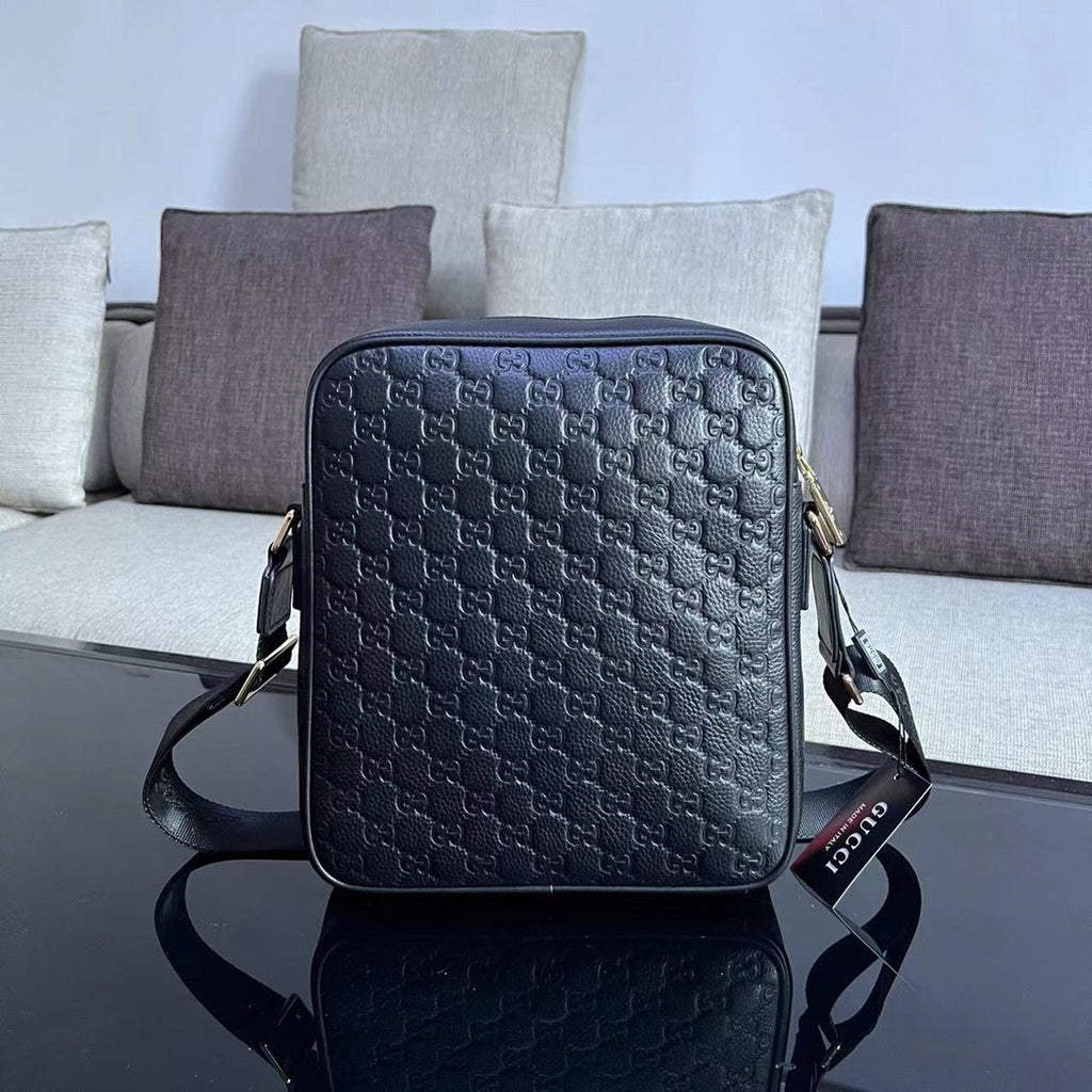 GUCCI MESSENGER BAG