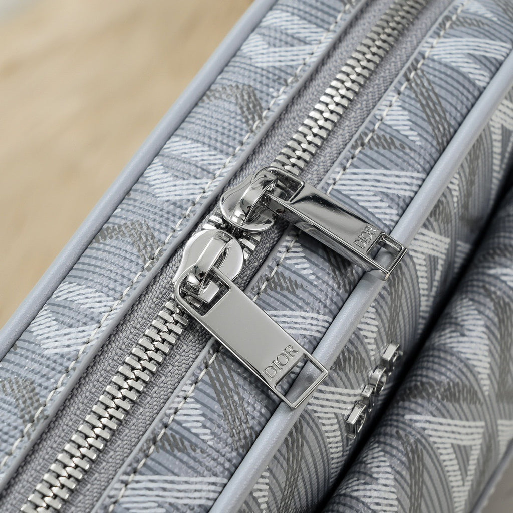 DIOR MESSENGER BAG
