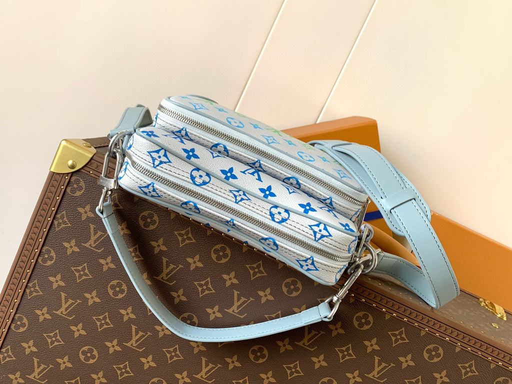 LV MESSENGER BAG