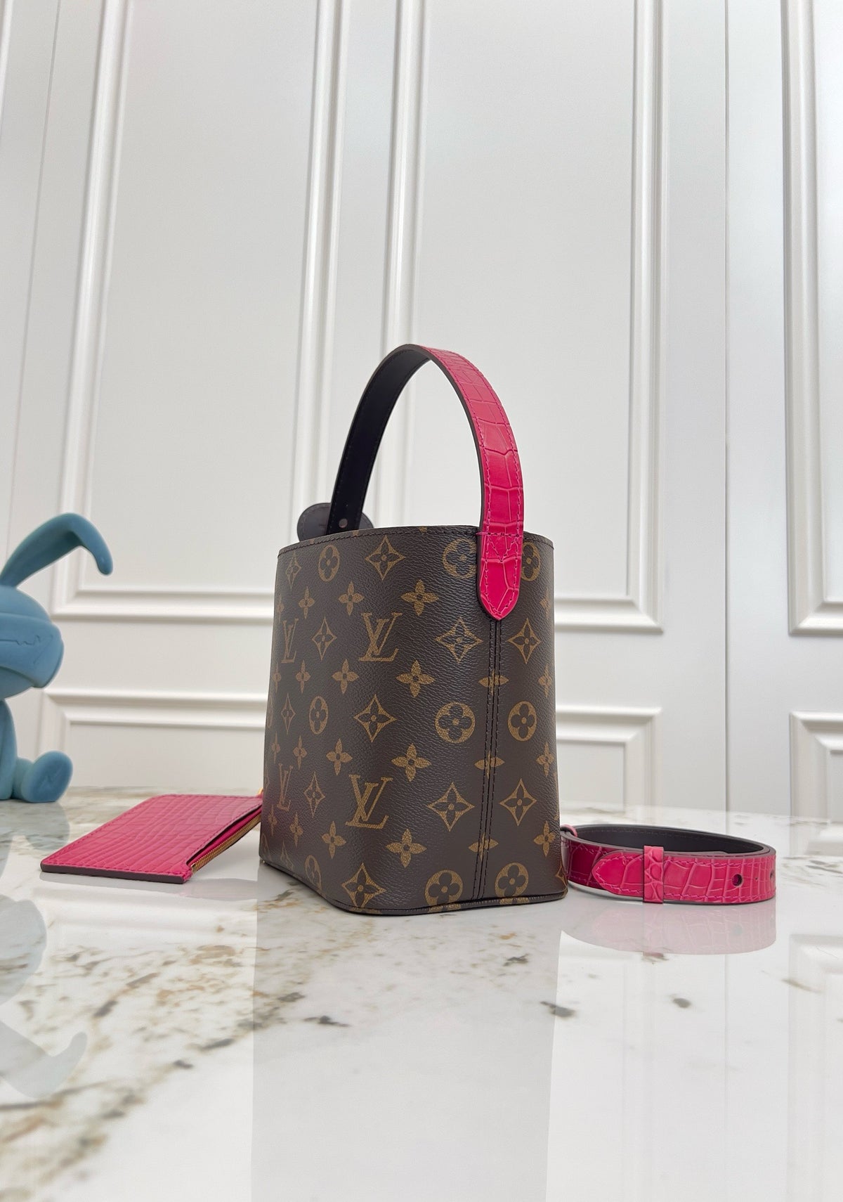 LV WOMENS BAG