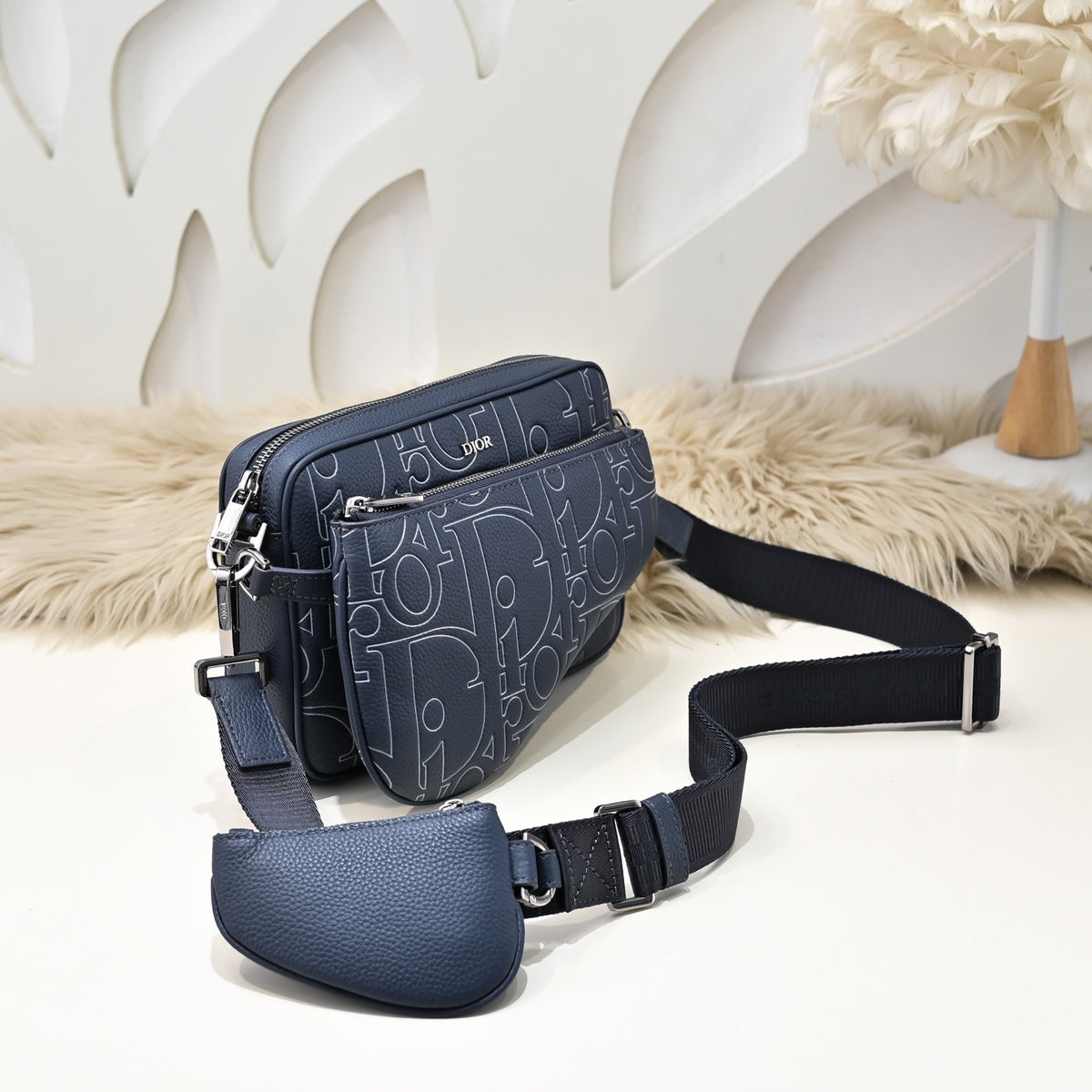 DIOR MESSENGER BAG