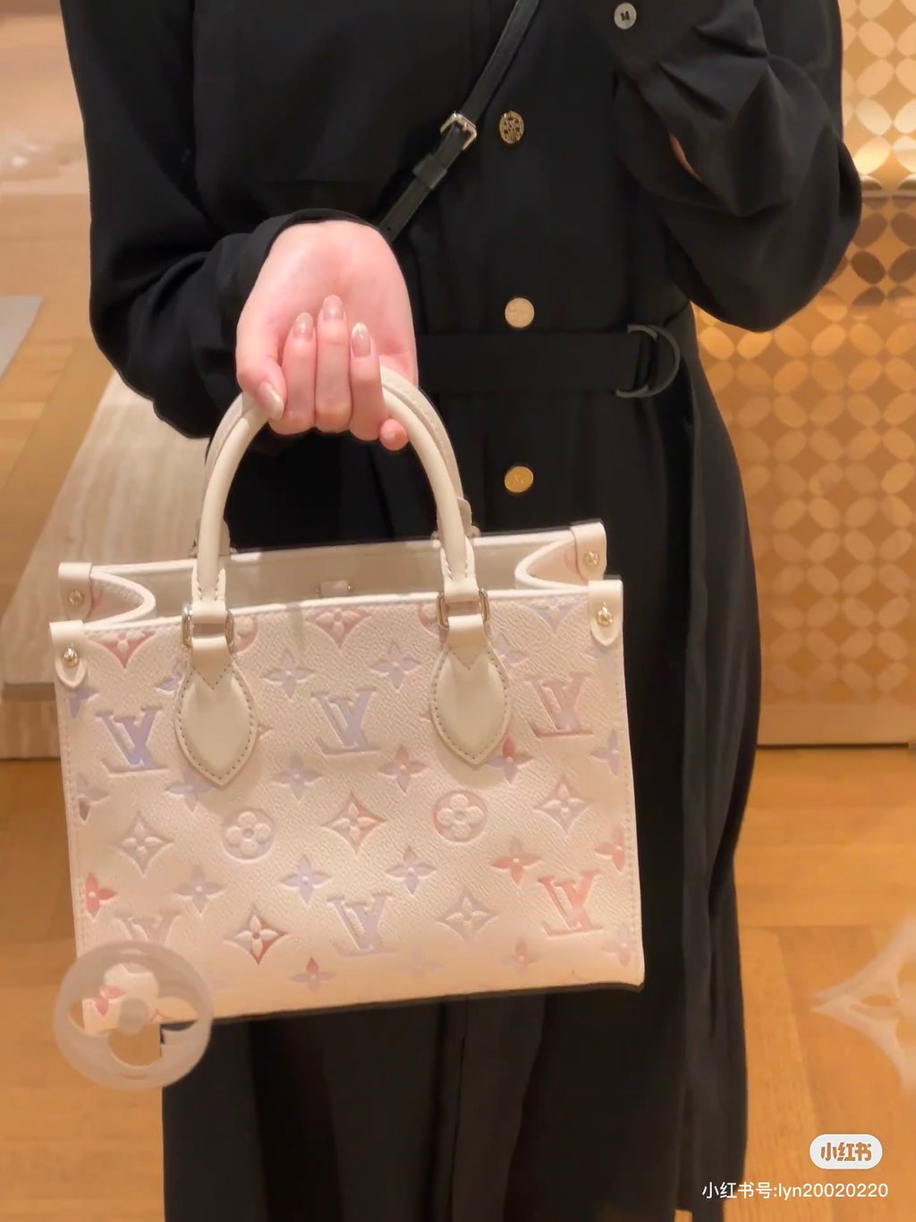 LV WOMENS BAG