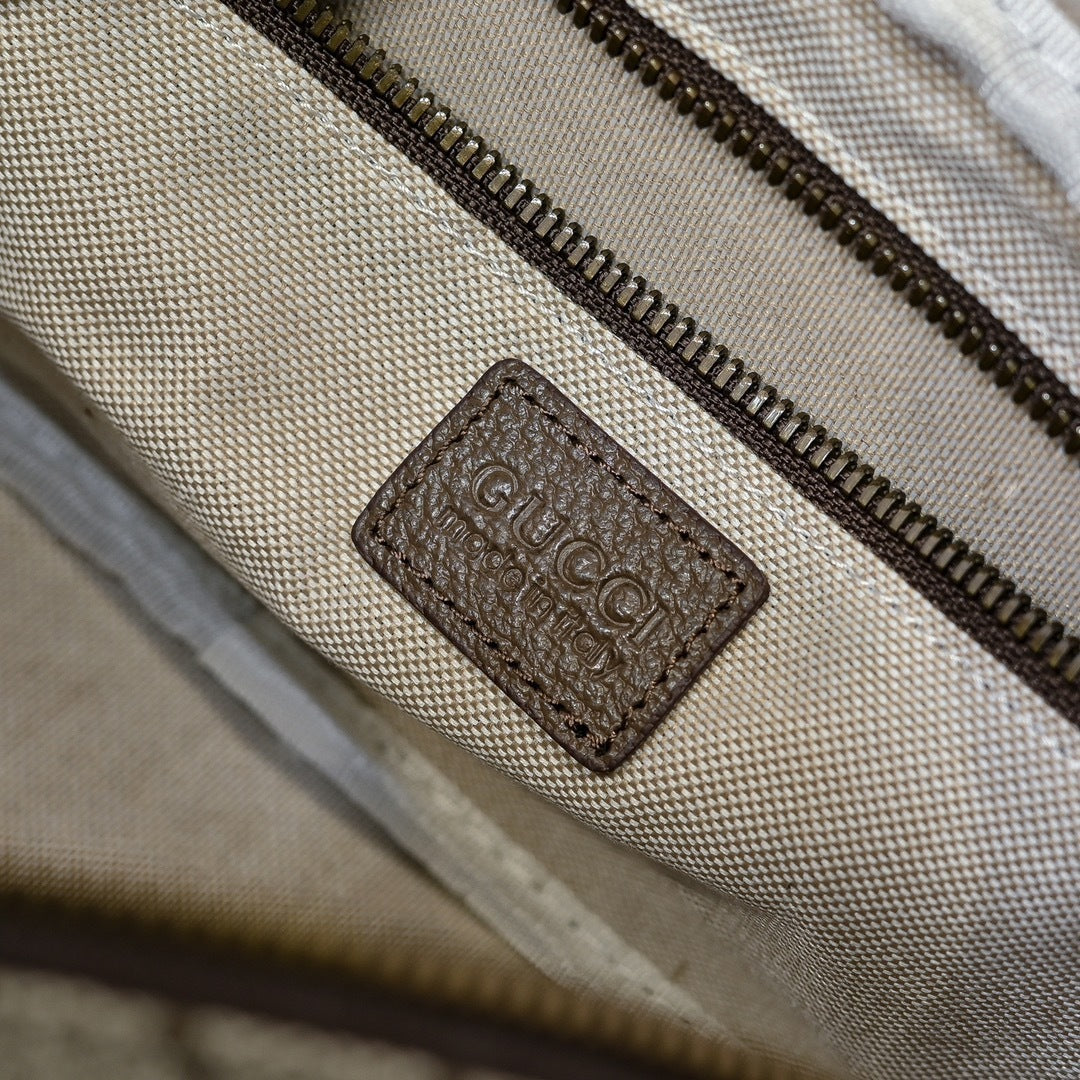 GUCCI MESSENGER BAG