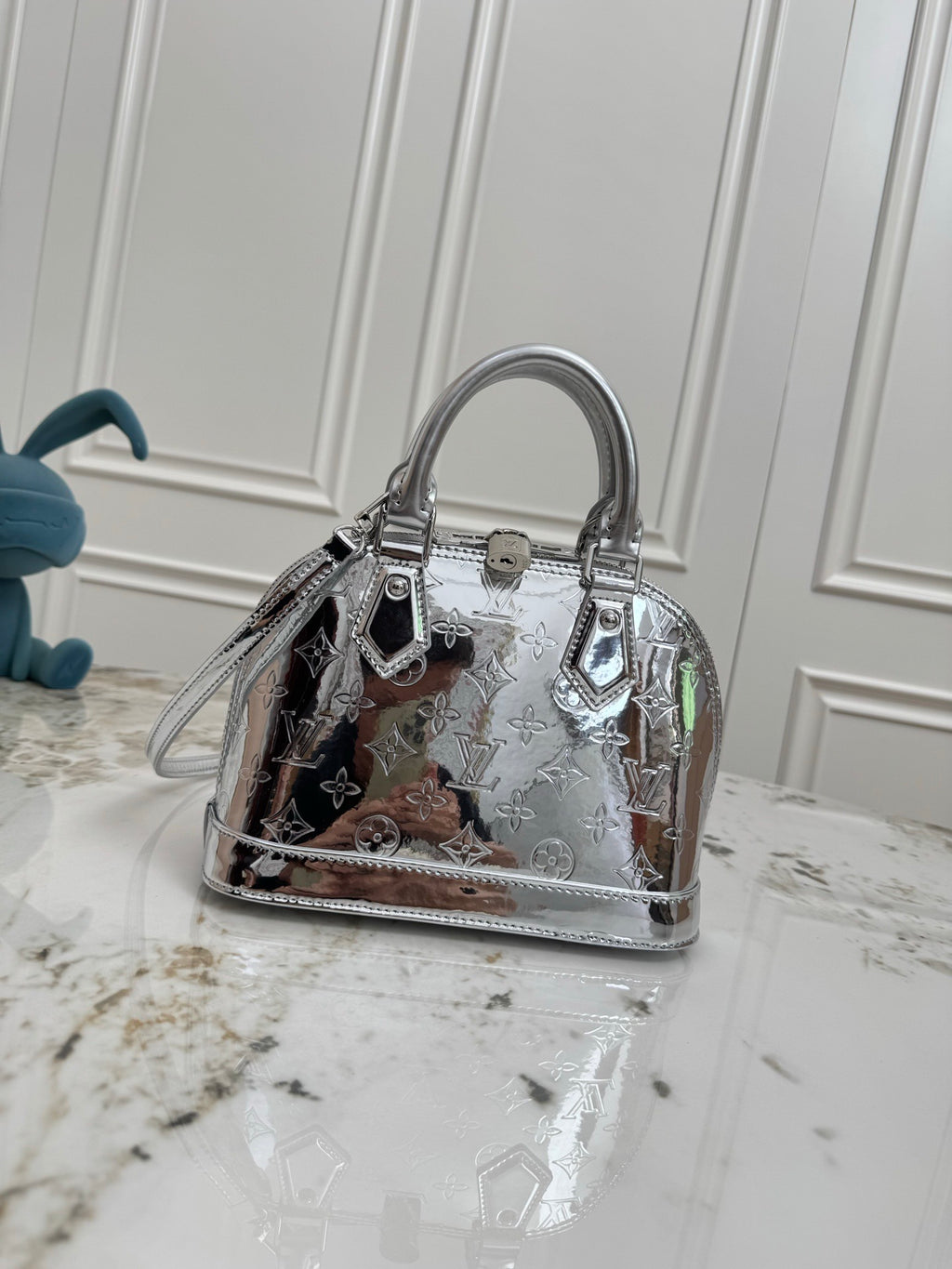 LV WOMENS BAG