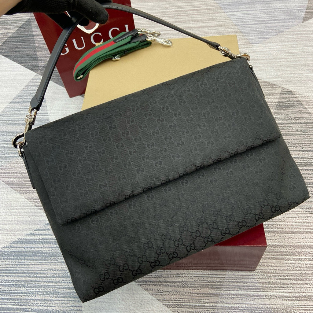 GUCCI MESSENGER BAG