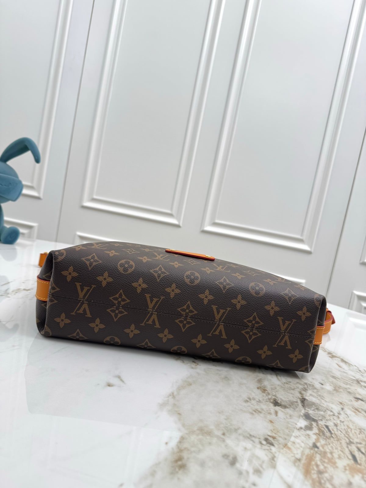 LV WOMENS BAG