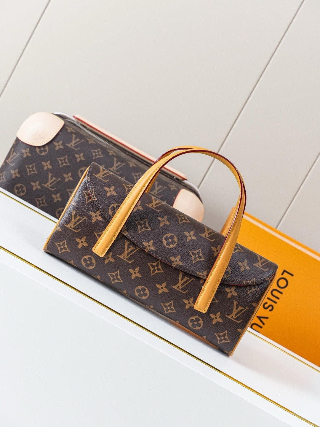 LV WOMENS BAG