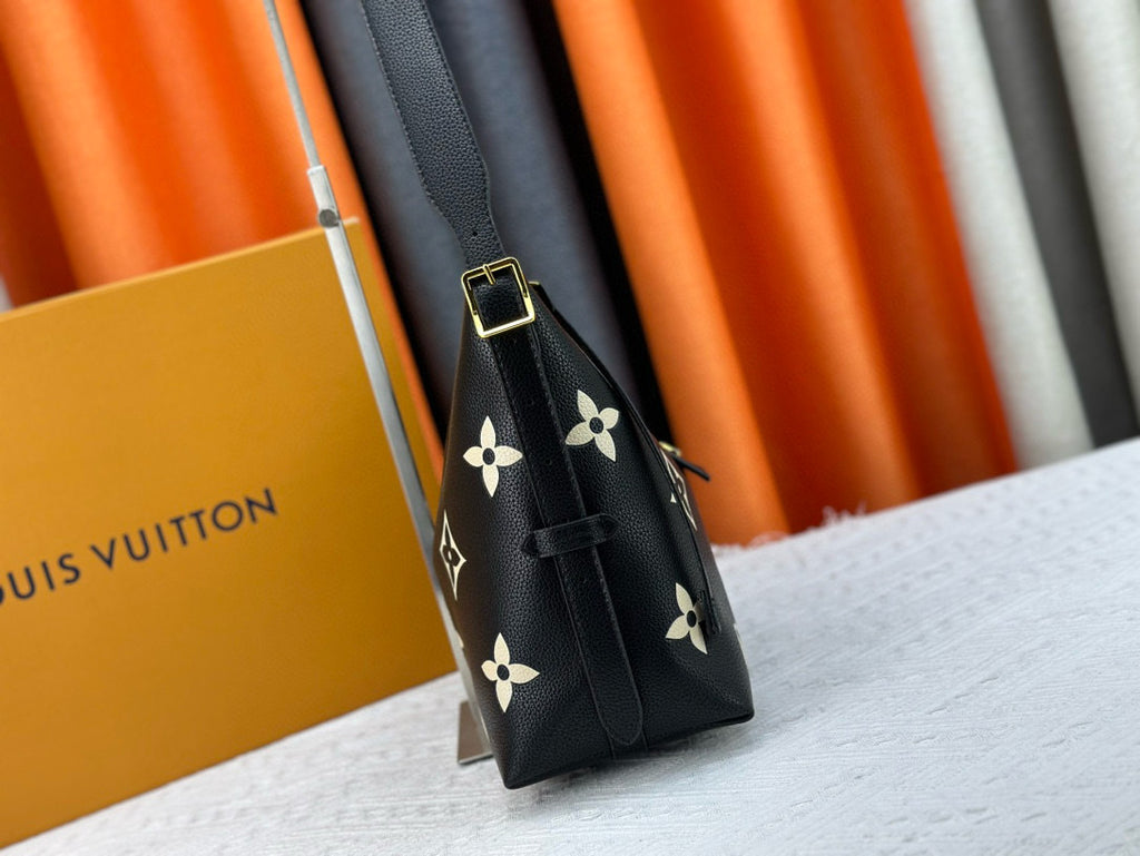 LV WOMENS BAG