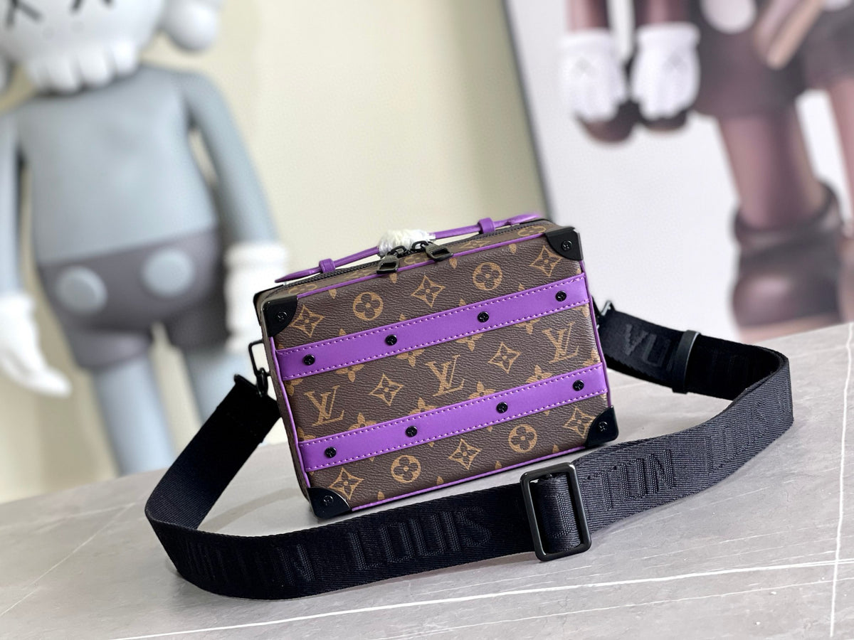 LV MESSENGER BAG