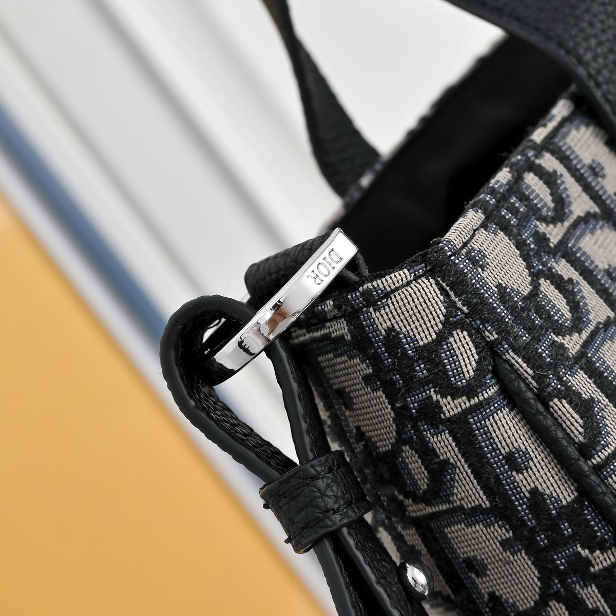 DIOR MESSENGER BAG