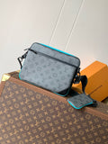 LV MESSENGER BAG