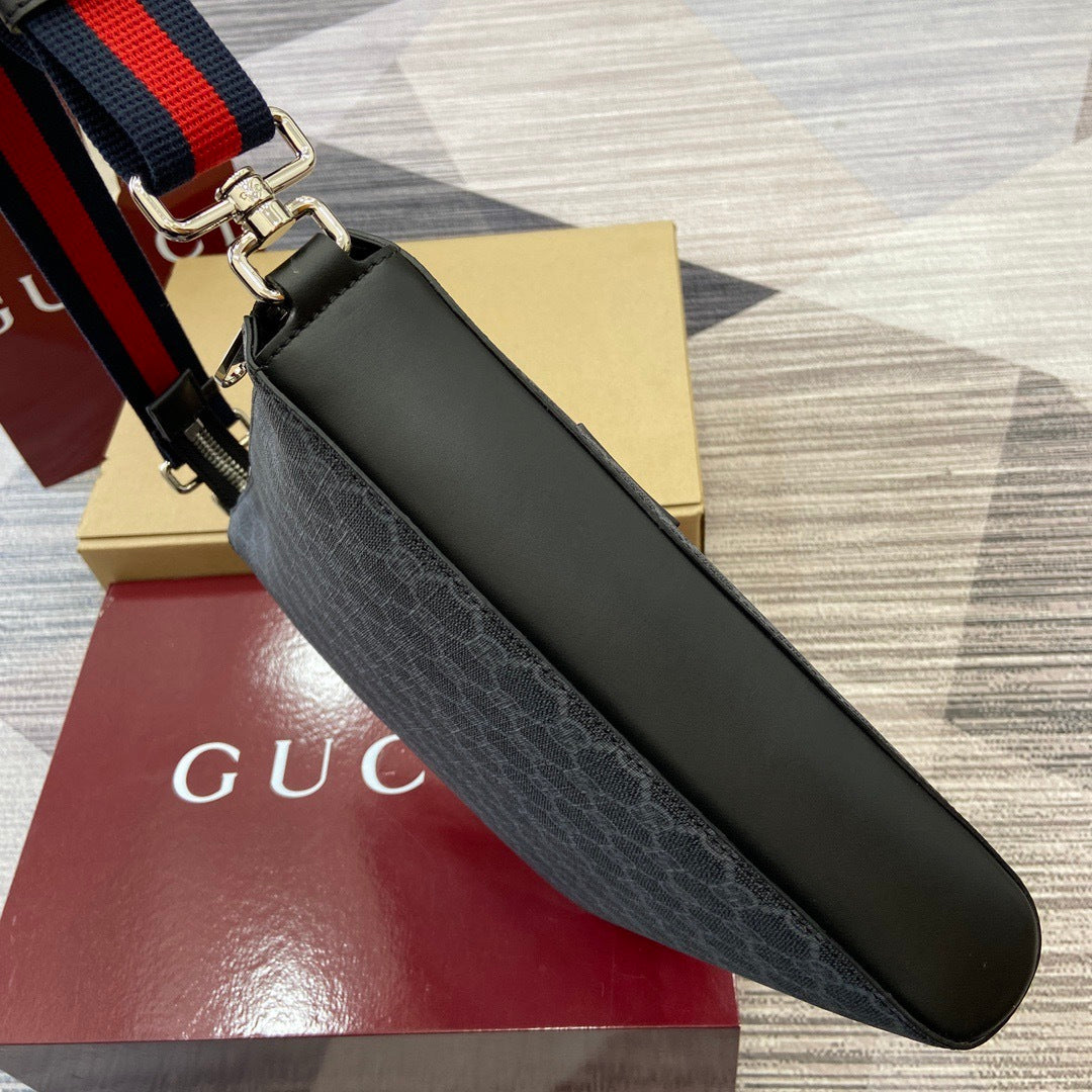 GUCCI MESSENGER BAG
