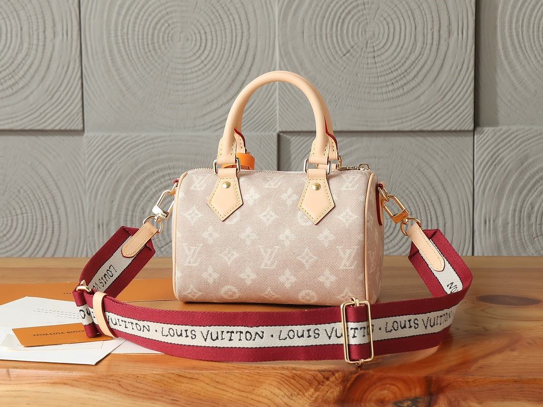 LV WOMENS BAG
