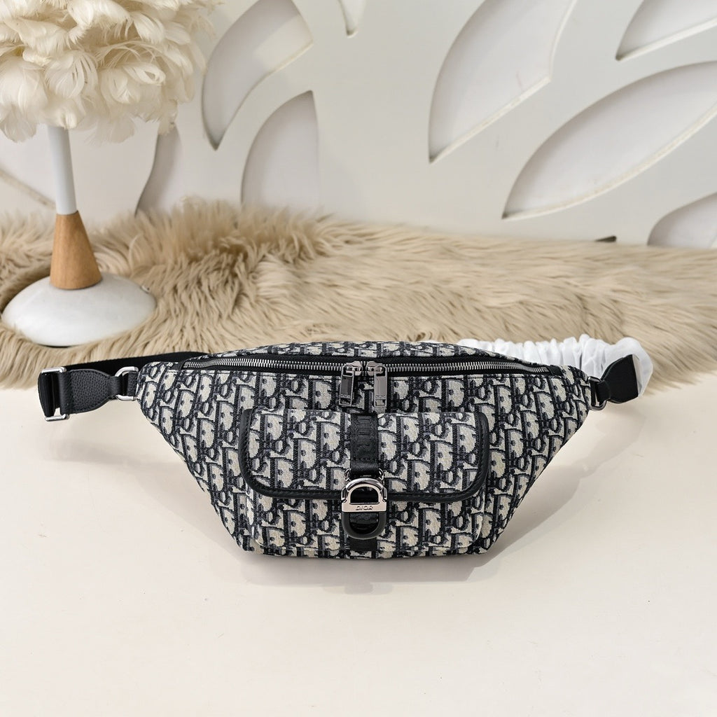 DIOR MESSENGER BAG