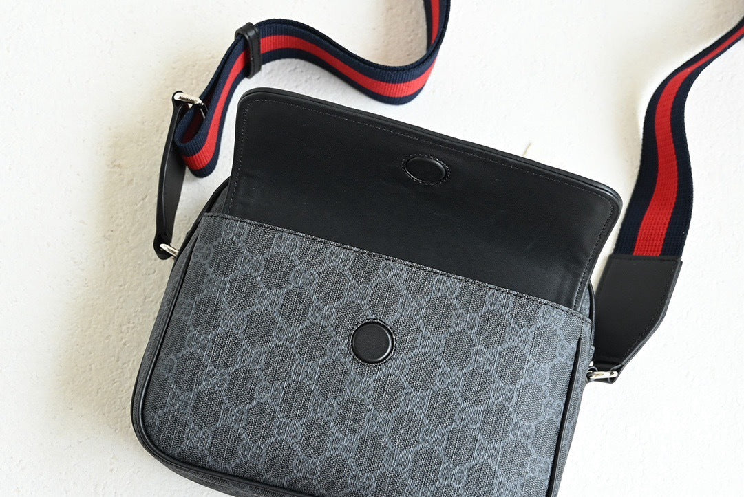 GUCCI MESSENGER BAG