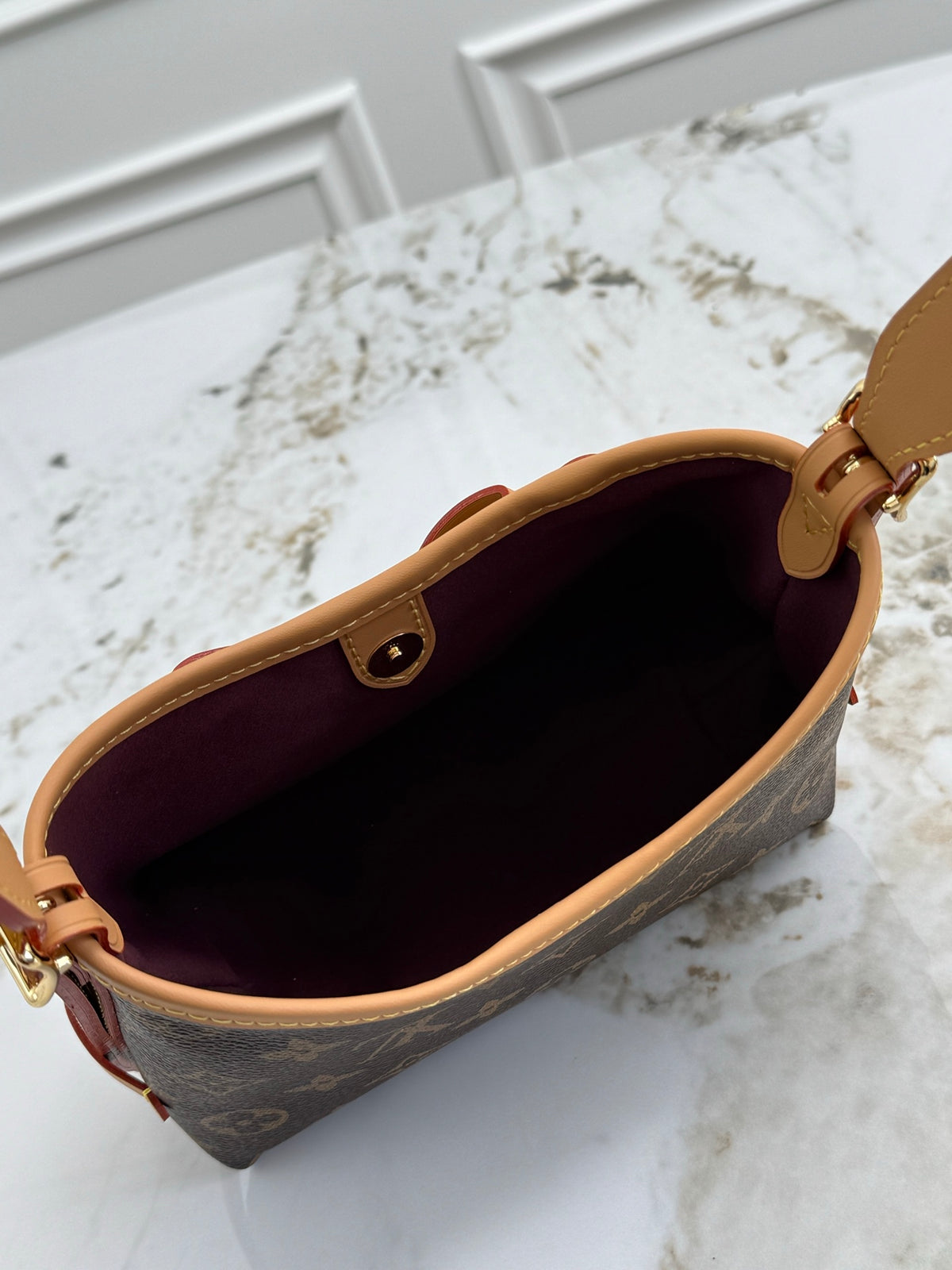 LV WOMENS BAG