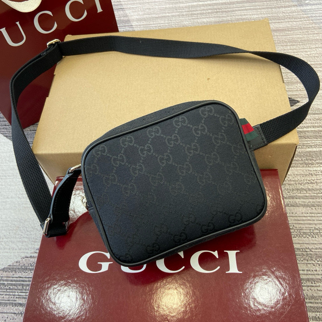 GUCCI MESSENGER BAG