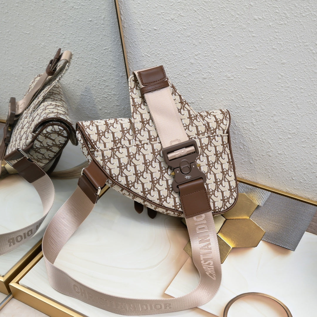 DIOR MESSENGER BAG