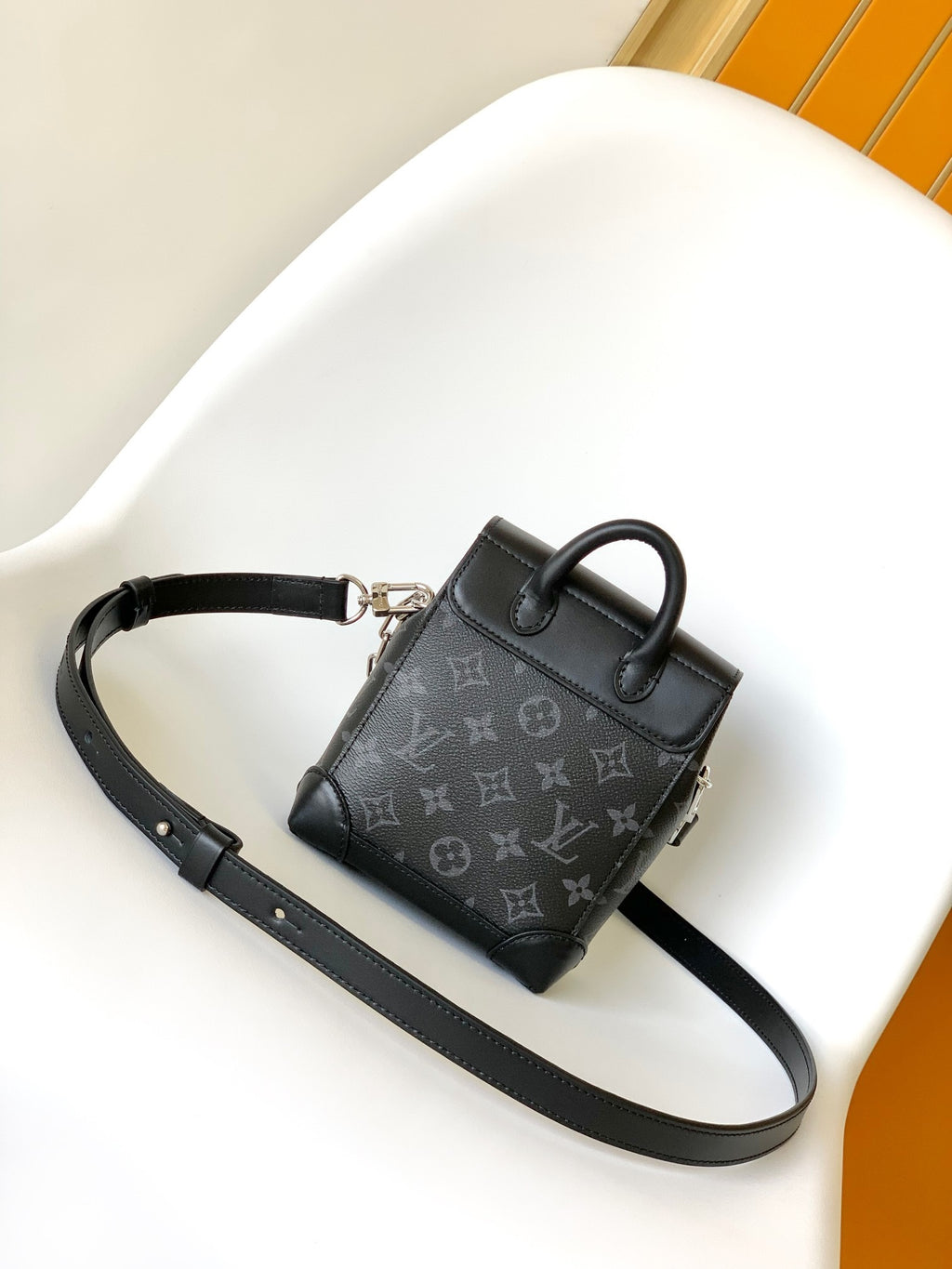 LV WOMENS BAG