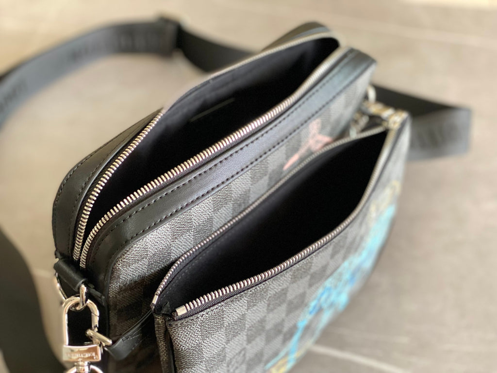 LV MESSENGER BAG