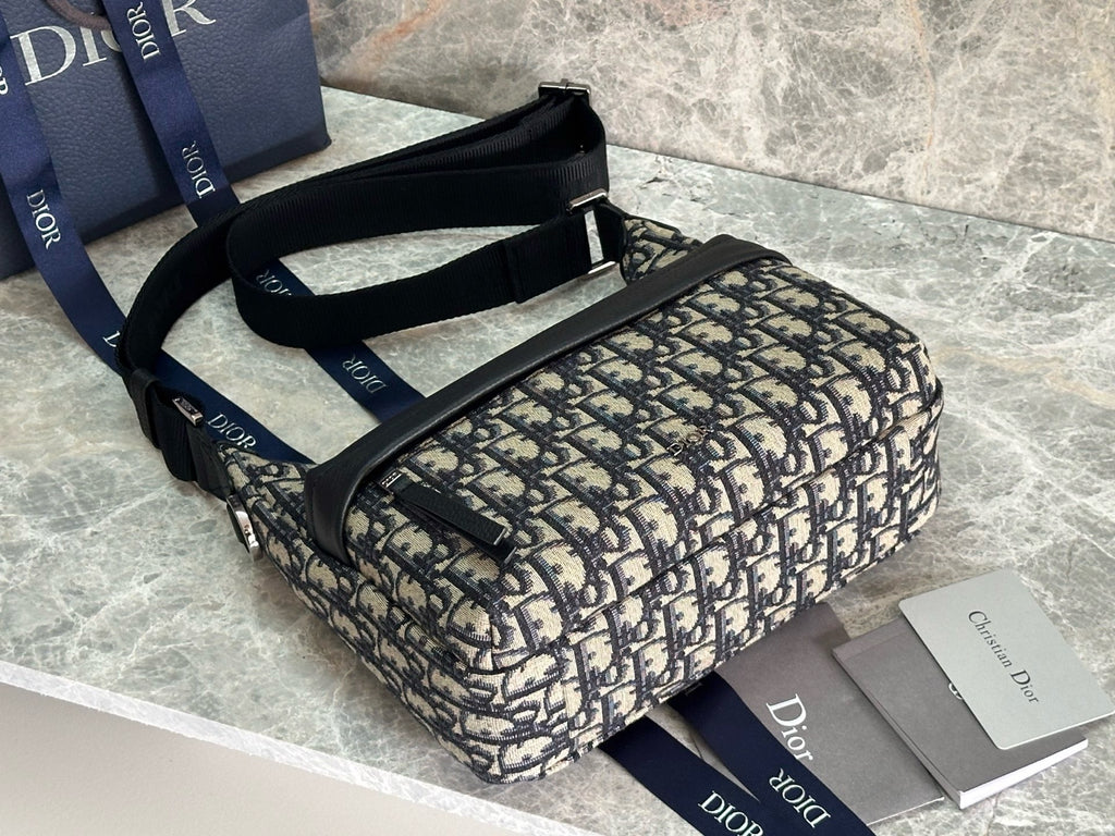 DIOR MESSENGER BAG