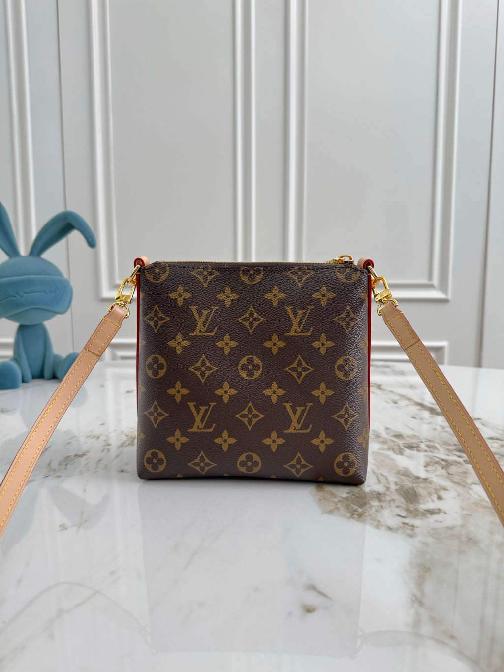LV WOMENS BAG